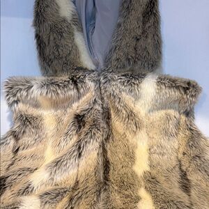 Aeropostale Gray and Cream Faux Fur Vest